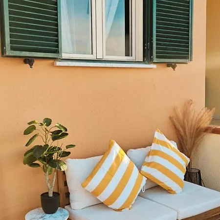 Casa Marzy- Charming With Pool, Sea & Volcano Views 아파트